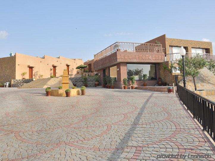 Dreamworld Resort, Hotel & Golf Course Karachi Exterior foto