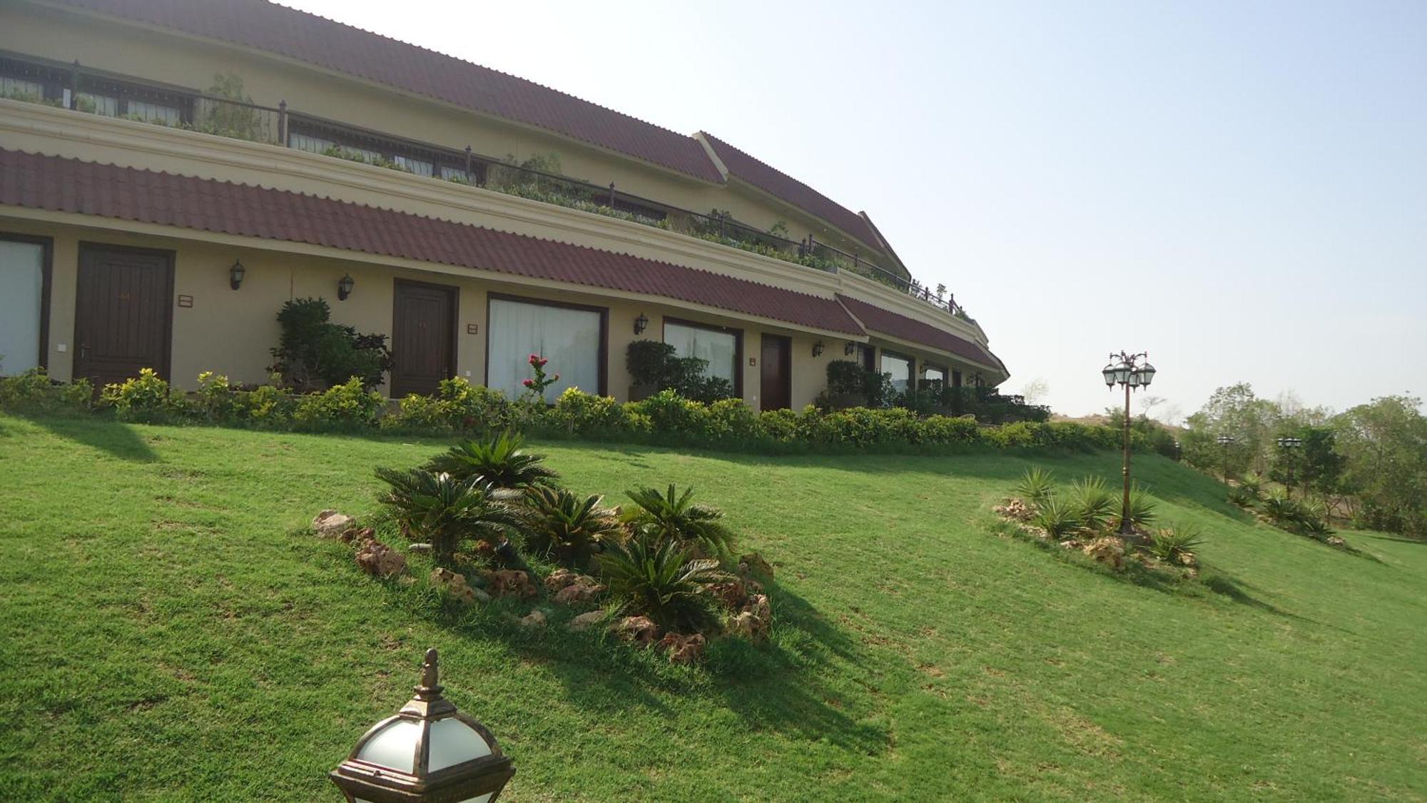 Dreamworld Resort, Hotel & Golf Course Karachi Quarto foto